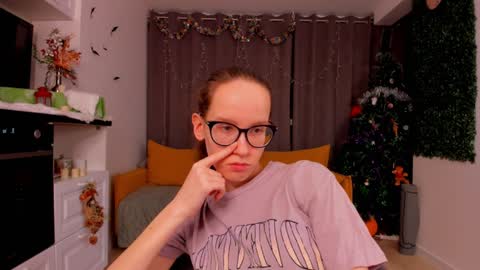 Sara online show from January 2025 10:15:01 PM