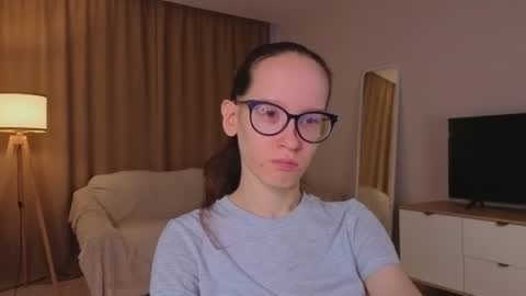 Sara online show from June 2026 04:08:02 PM