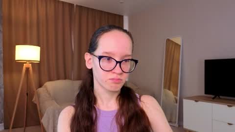 Sara online show from June 2026 04:19:02 PM