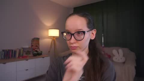 Sara online show from July 2026 04:09:02 PM