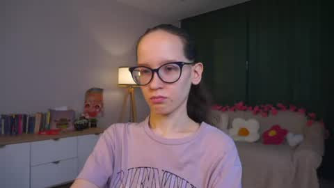 Sara online show from August 2026 04:05:02 PM
