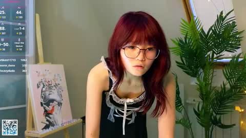 Snapshot of lyngrindle chatting on February 2025 02:10:02 PM Suki online show from February 2025 02:10:02 PM