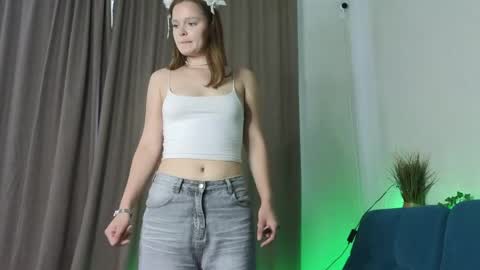 Snapshot of lynn_frank chatting on June 2026 12:18:01 PM Eva online show from June 2026 12:18:01 PM