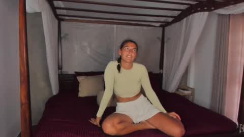 Snapshot of lynn_jackson chatting on November 2025 08:55:01 AM LYNN online show from November 2025 08:55:01 AM