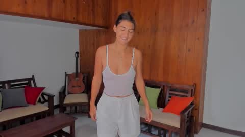 Snapshot of lynn_jackson chatting on November 2025 04:50:02 AM LYNN online show from November 2025 04:50:02 AM