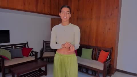 Snapshot of lynn_jackson chatting on November 2025 04:49:01 AM LYNN online show from November 2025 04:49:01 AM