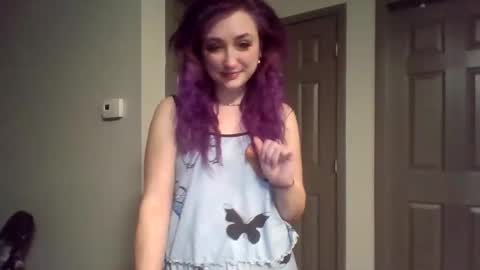 Lynn  online show from February 2026 02:59:02 AM