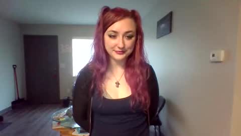 Snapshot of lynnkitten69000 chatting on March 2026 06:40:02 PM Lynn online show from March 2026 06:40:02 PM