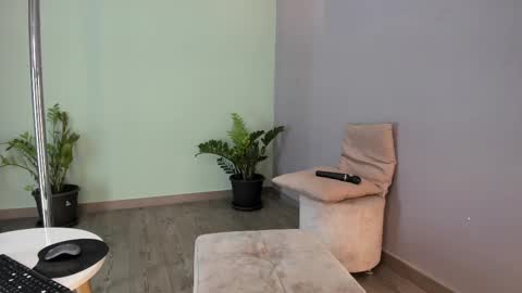 Snapshot of lynnsam_ chatting on February 2025 01:11:01 AM lynnsam_ online show from February 2025 01:11:01 AM