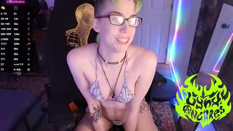 Snapshot of lynxanarres chatting on October 2025 02:28:02 AM Lynx Anarres online show from October 2025 02:28:02 AM