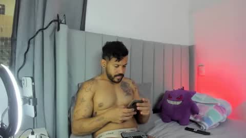 Lyon Dark online show from December 2025 02:50:01 AM