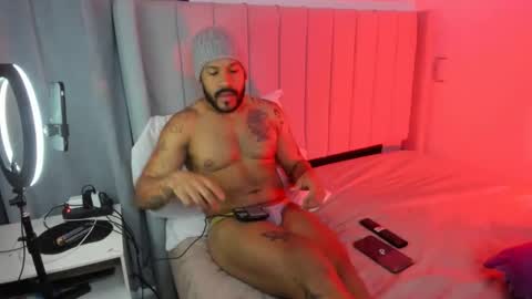 Lyon Dark online show from January 2026 11:32:02 PM