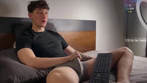 Snapshot of lyon_power_ chatting on February 2026 03:06:01 AM Dani online show from February 2026 03:06:01 AM