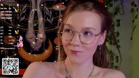 Snapshot of lyra_thenymph chatting on November 2025 12:10:02 AM Lyra online show from November 2025 12:10:02 AM