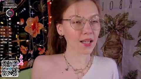 Snapshot of lyra_thenymph chatting on November 2025 12:24:01 AM Lyra online show from November 2025 12:24:01 AM