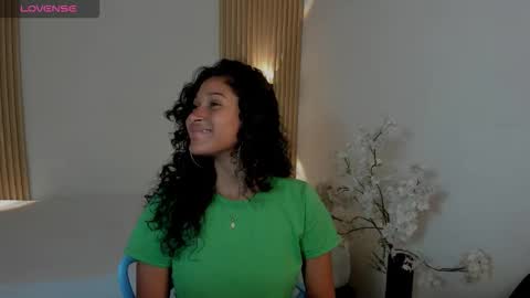 lyrafrost5 online show from March 2026 02:29:01 AM