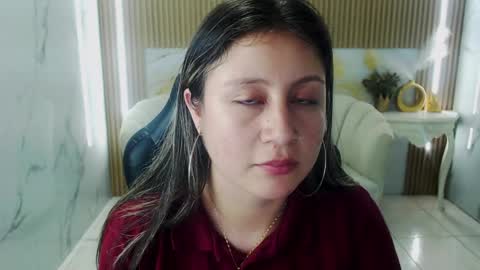 lyrafrost_s online show from May 2026 02:56:01 PM