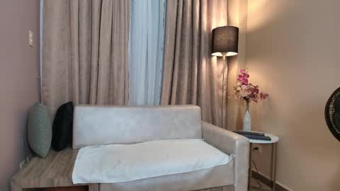 Lyravendrell online show from February 2026 11:50:01 AM