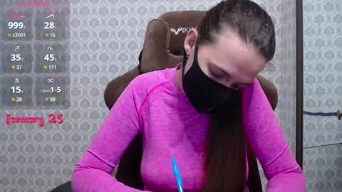 Snapshot of m00n8kiki chatting on January 2025 07:49:02 AM Ksu online show from January 2025 07:49:02 AM