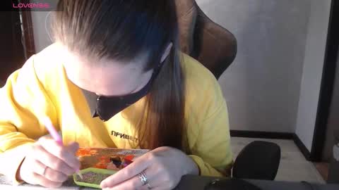 Snapshot of m00n8kiki chatting on September 2025 06:47:02 AM Ksu online show from September 2025 06:47:02 AM
