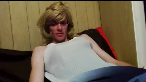 Snapshot of m19261 chatting on March 2026 08:09:02 AM Even online show from March 2026 08:09:02 AM