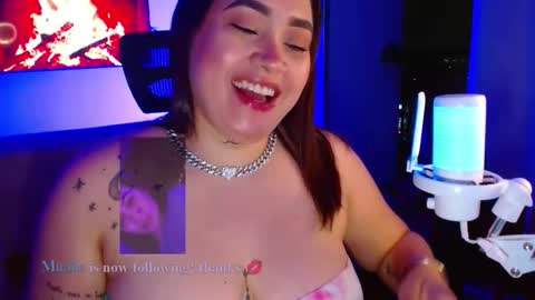 Snapshot of m33li chatting on June 2026 01:28:02 AM Meli online show from June 2026 01:28:02 AM