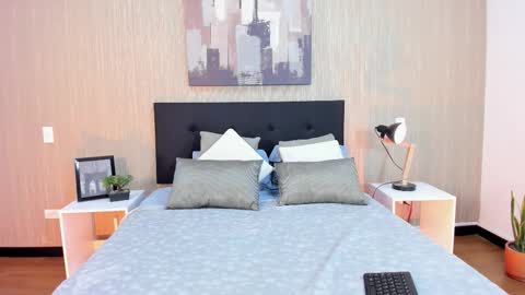 Snapshot of m_antonia chatting on November 2025 01:50:01 PM Maria online show from November 2025 01:50:01 PM