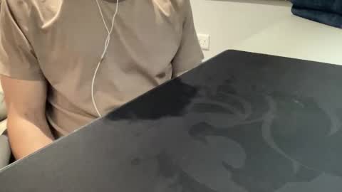 Snapshot of m_pete chatting on October 2025 05:46:02 PM m_pete online show from October 2025 05:46:02 PM