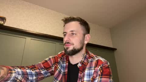 Snapshot of m_stephen chatting on March 2026 04:07:02 AM m_stephen online show from March 2026 04:07:02 AM