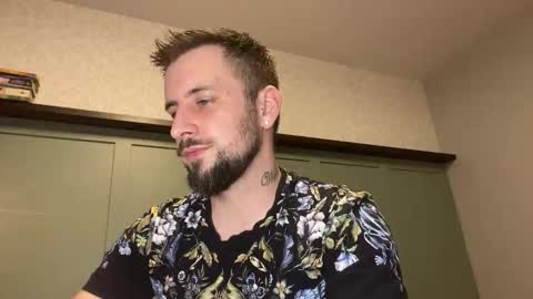 Snapshot of m_stephen chatting on March 2026 03:24:02 AM m_stephen online show from March 2026 03:24:02 AM