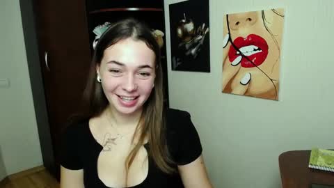 Vikki online show from December 2024 02:01:01 PM