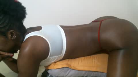 Snapshot of maars_mimi chatting on September 2025 07:37:01 PM maars_mimi online show from September 2025 07:37:01 PM