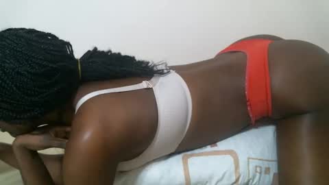 Snapshot of maars_mimi chatting on October 2025 03:24:01 PM maars_mimi online show from October 2025 03:24:01 PM