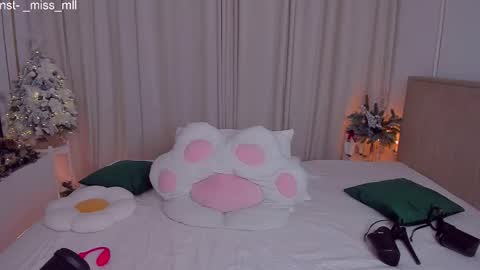 Mary online show from December 2025 10:06:02 PM