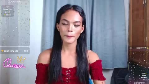 Divina online show from June 2026 05:51:01 PM
