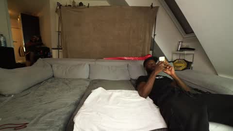 Snapshot of mac_troy chatting on December 2024 05:11:02 PM Mac Troy online show from December 2024 05:11:02 PM