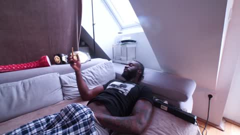 Snapshot of mac_troy chatting on January 2025 11:34:02 AM Mac Troy online show from January 2025 11:34:02 AM