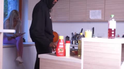 Snapshot of mac_troy chatting on October 2025 03:31:02 PM Mac Troy online show from October 2025 03:31:02 PM