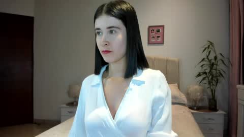 Snapshot of macarena_vallejo_ chatting on April 2026 02:39:02 AM Macarena online show from April 2026 02:39:02 AM