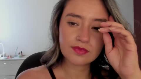 Snapshot of macarenax chatting on September 2025 01:44:02 PM Maca online show from September 2025 01:44:02 PM