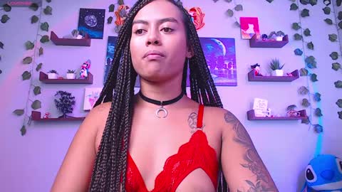 Macey Elliot Modelo Independiente online show from December 2024 05:58:02 PM