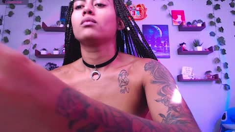 Macey Elliot Modelo Independiente online show from December 2024 02:17:02 PM