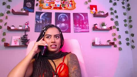 Macey Elliot Modelo Independiente online show from December 2024 07:00:02 PM
