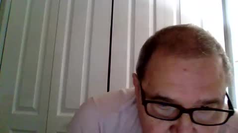 Snapshot of machet1 chatting on March 2026 06:19:02 PM machet1 online show from March 2026 06:19:02 PM