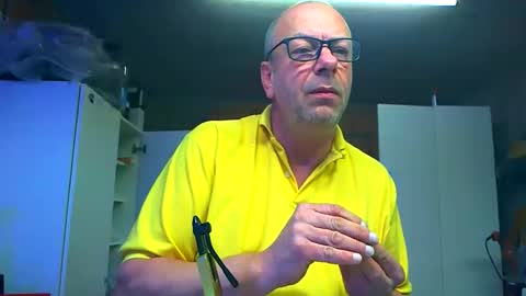 Snapshot of machinegun3dx chatting on March 2026 07:10:01 PM Andy online show from March 2026 07:10:01 PM