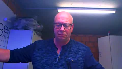 Snapshot of machinegun3dx chatting on March 2026 06:18:02 PM Andy online show from March 2026 06:18:02 PM