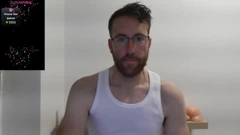 Snapshot of machohiberiko chatting on December 2025 06:24:02 PM Jota online show from December 2025 06:24:02 PM