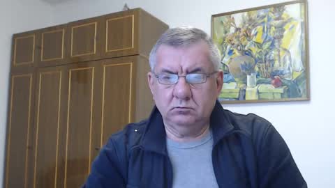 Macho online show from December 2024 12:16:01 PM