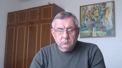 Macho online show from May 2026 04:22:01 PM