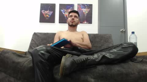 Snapshot of mack_daniels chatting on February 2026 08:04:01 PM instagram mackdanielsx online show from February 2026 08:04:01 PM